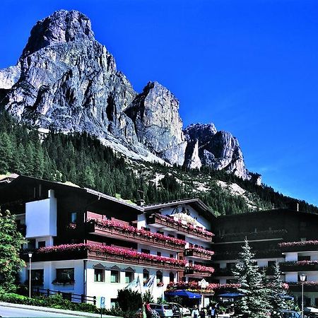 Hotel Miramonti Corvara Exterior foto